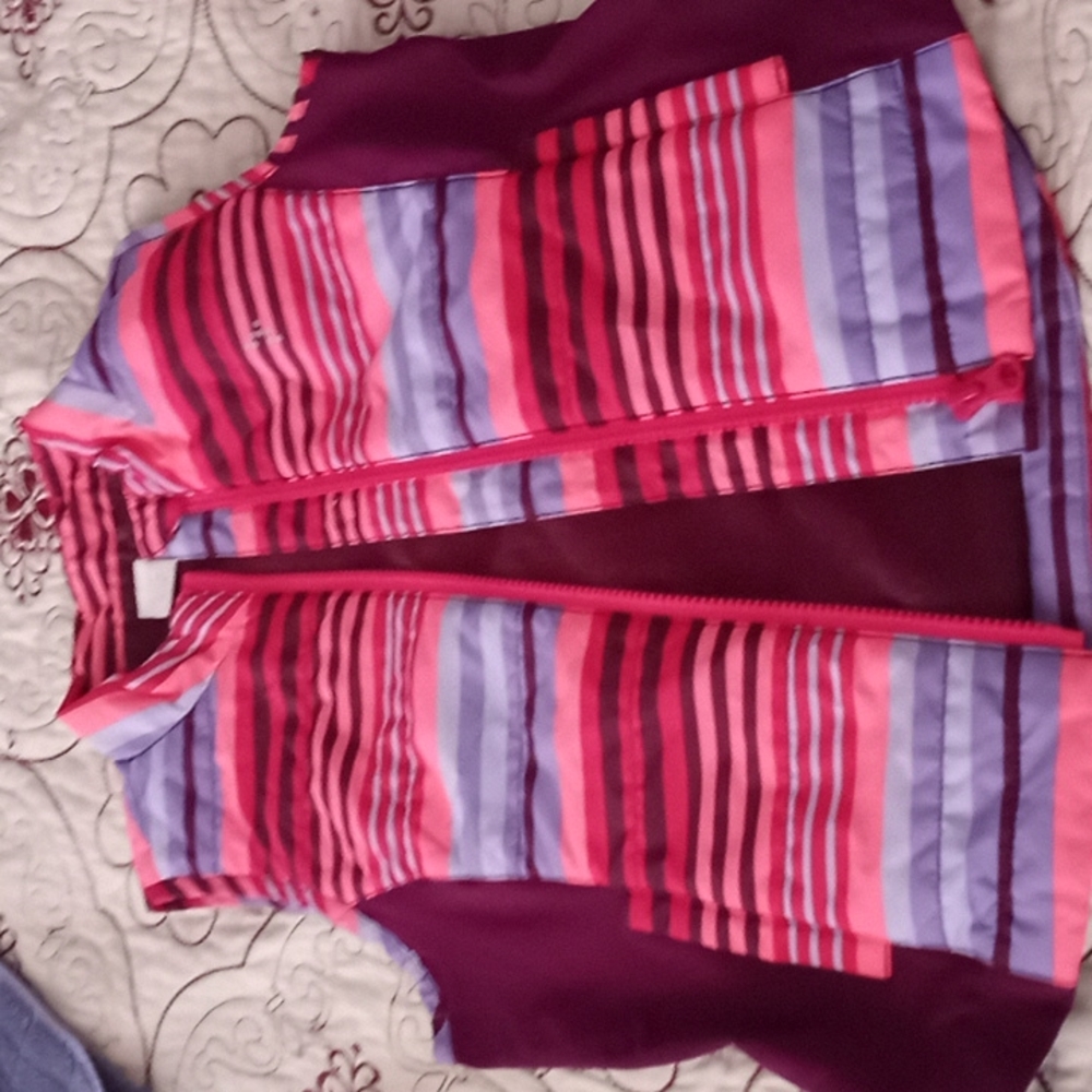 NWOT girls waterproof vest size M(7/8)